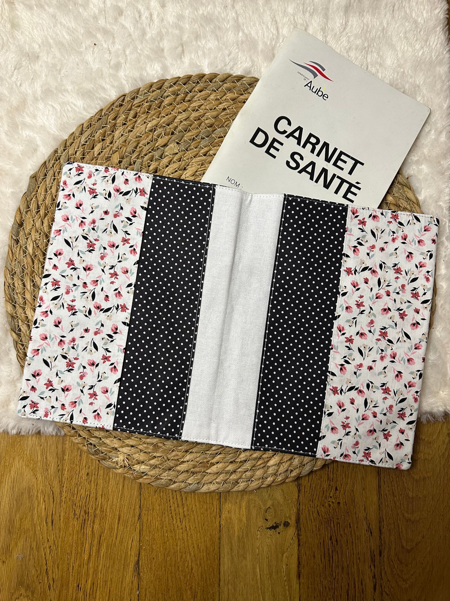 Protège carnet de santé Angela - « Fleurs » Noir et Rose