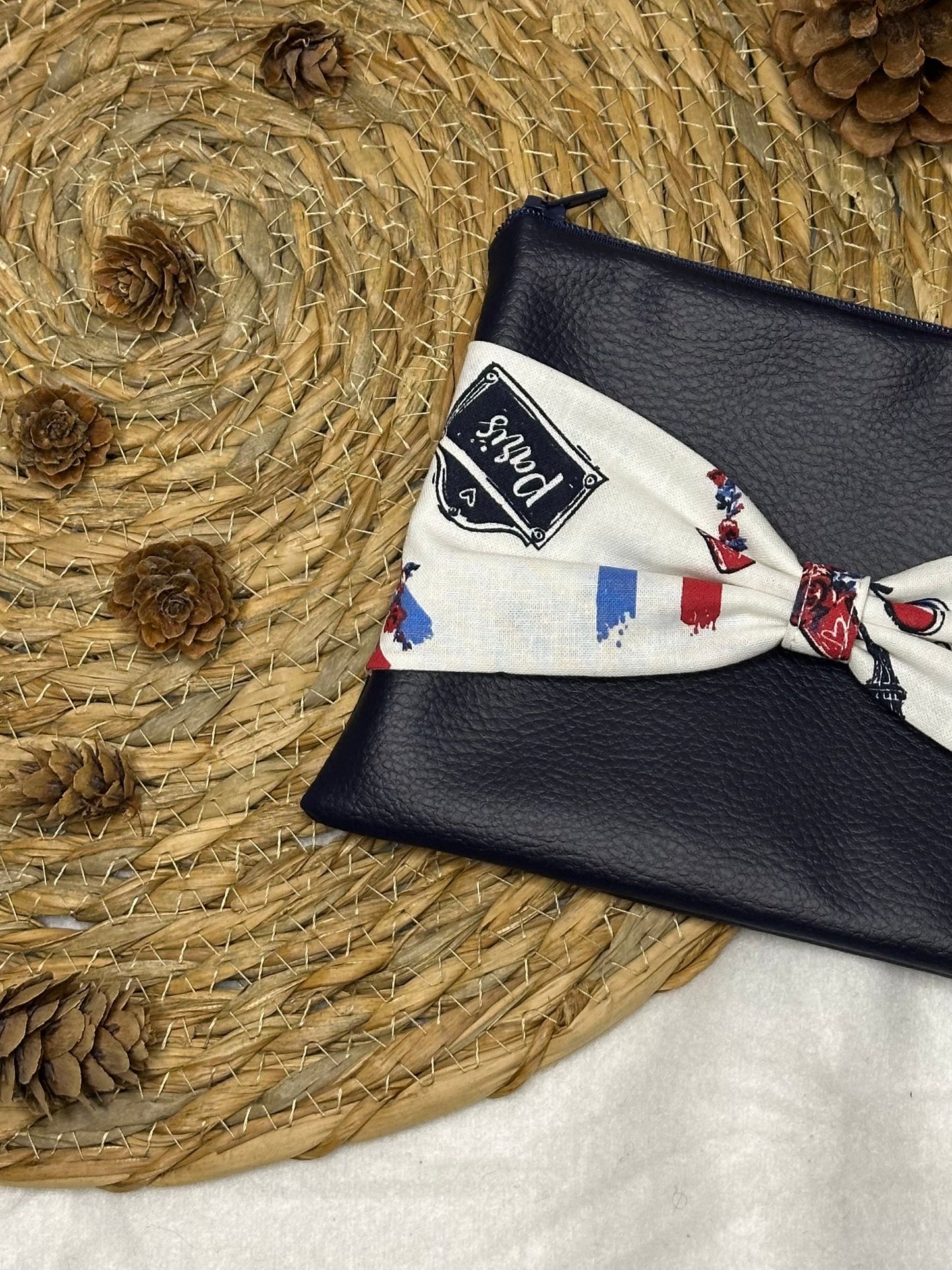 Trousse Anastasia - « Paris » Bleue Marine