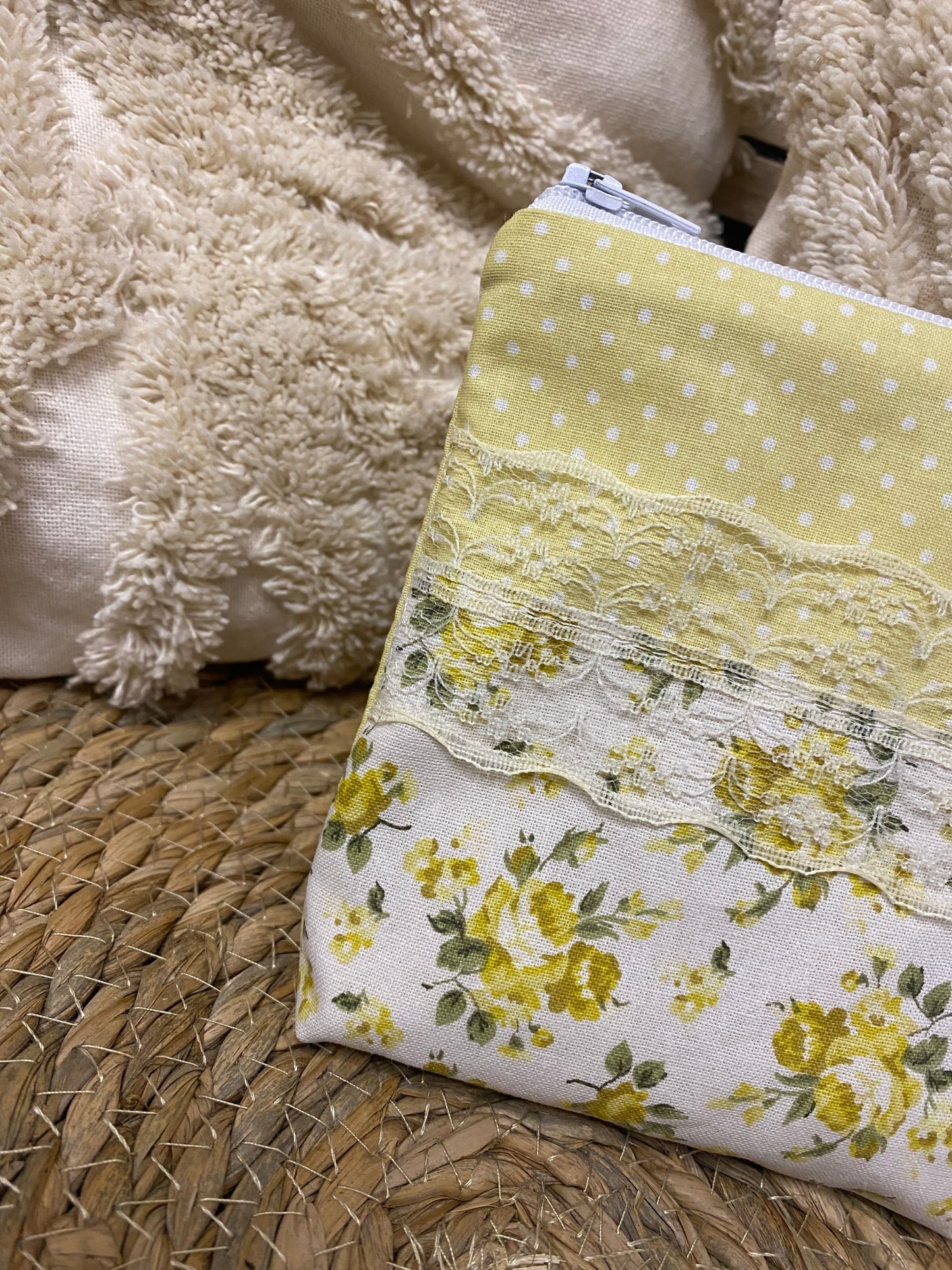 Trousse Ivana - « Fleurs » Jaune