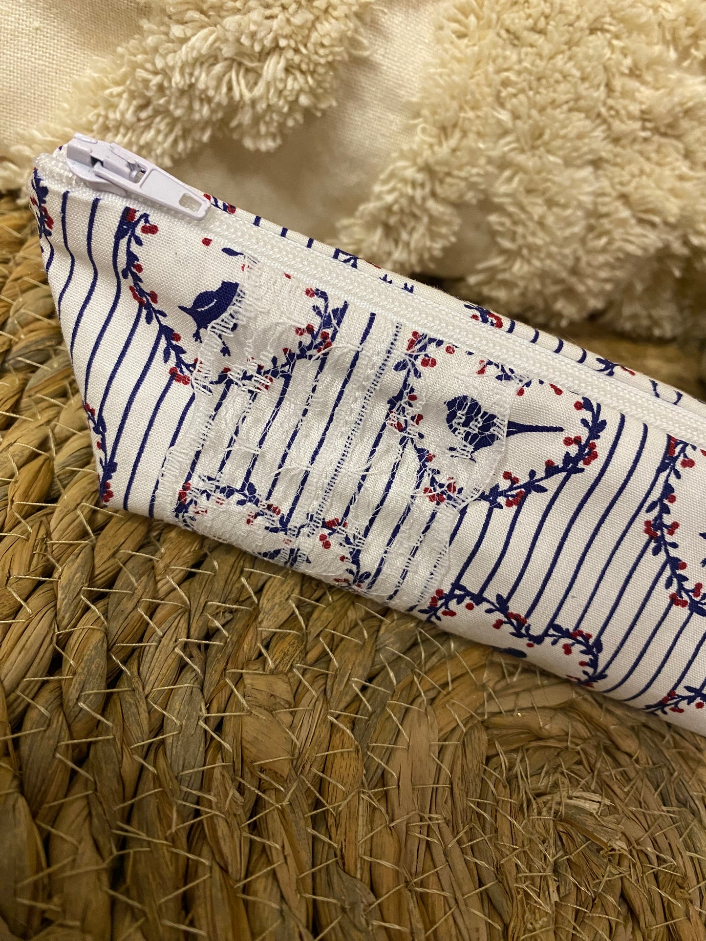 Trousse Olivia - « Animaux » Blanche et Bleue