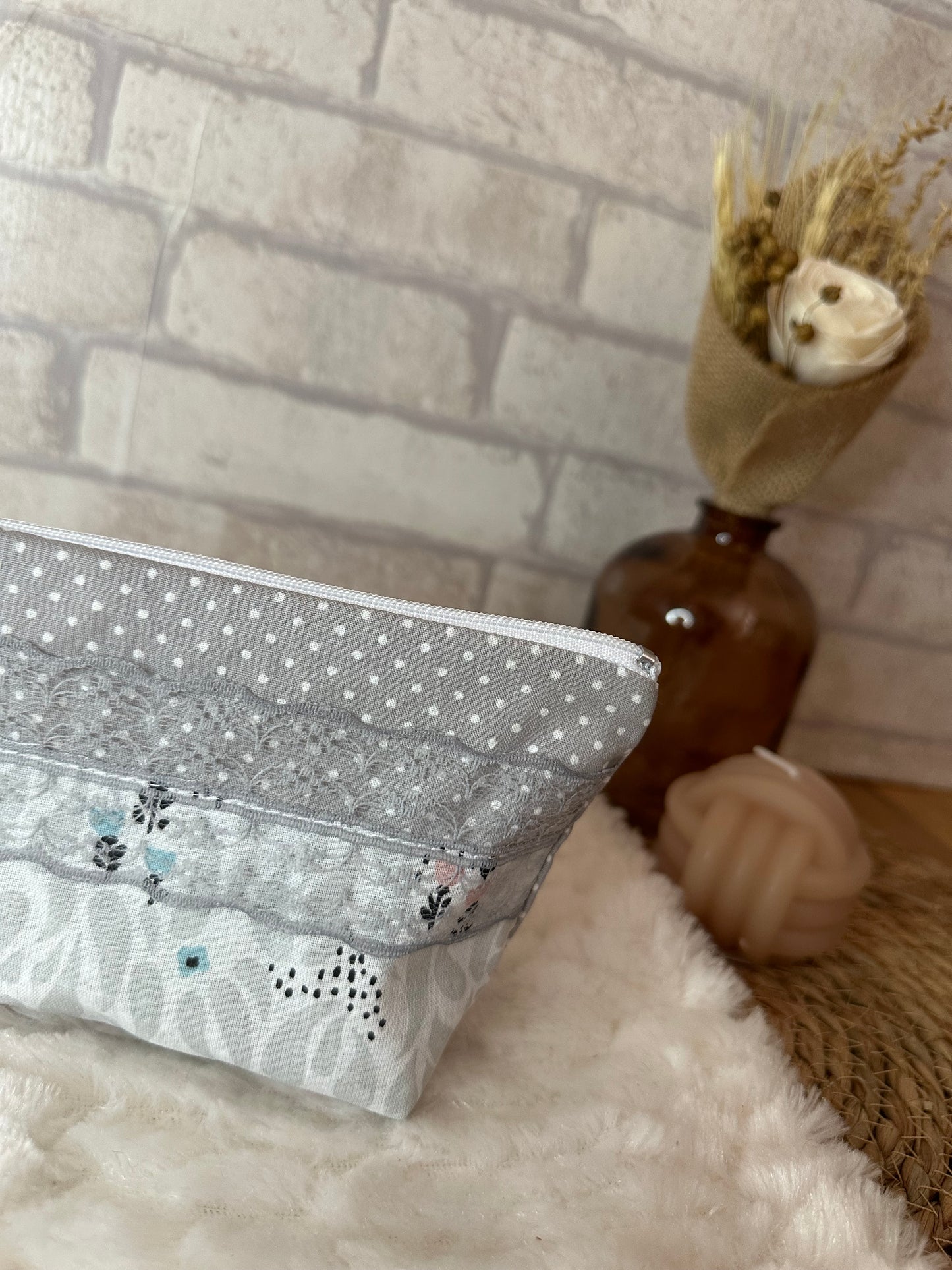 Trousse Virginia - « Graphique » Grise