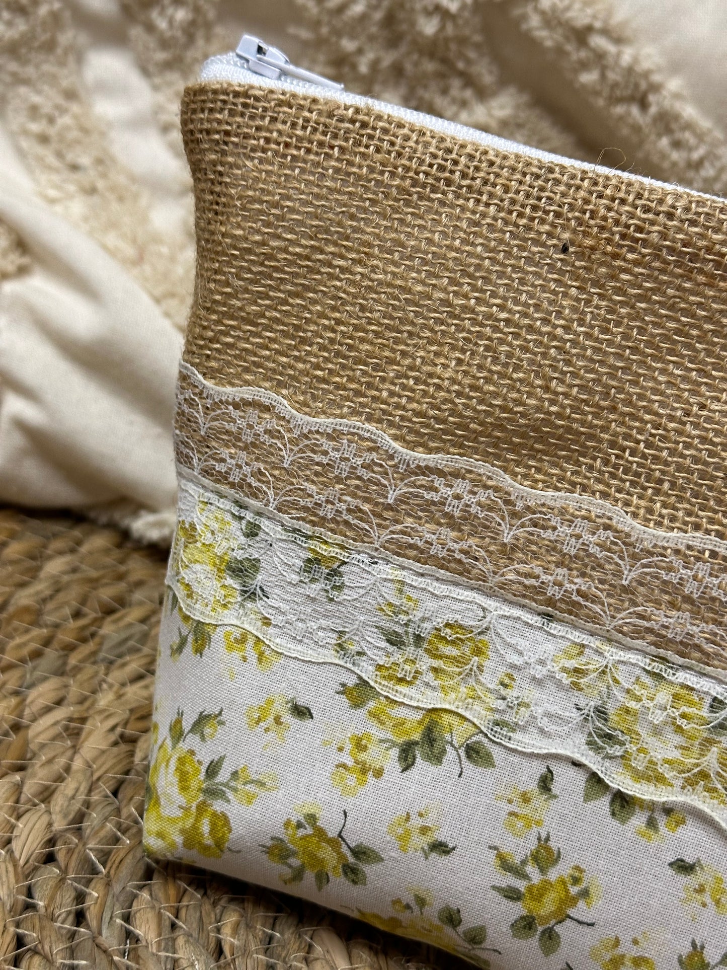 Trousse Bella - « Fleurs » Jaune
