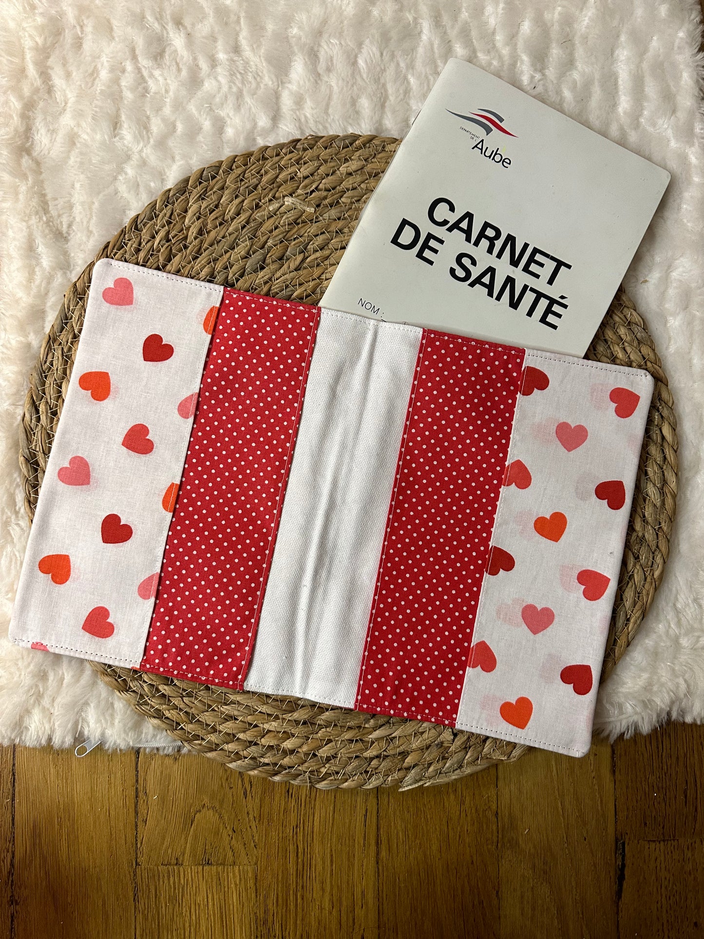Protège carnet de santé Angela - « Coeurs » Rouge