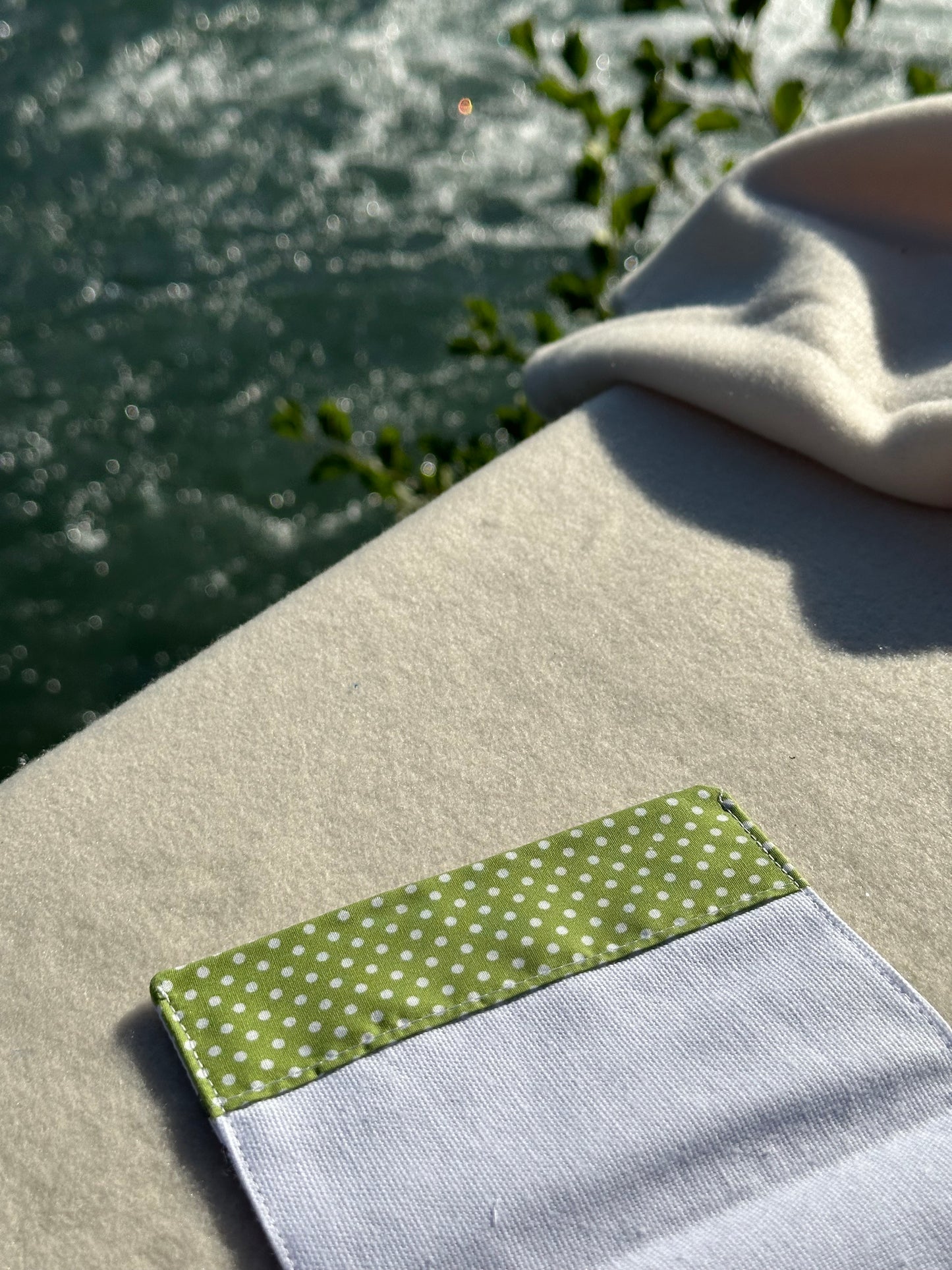 Protège passeport Milena - « Animaux » Vert