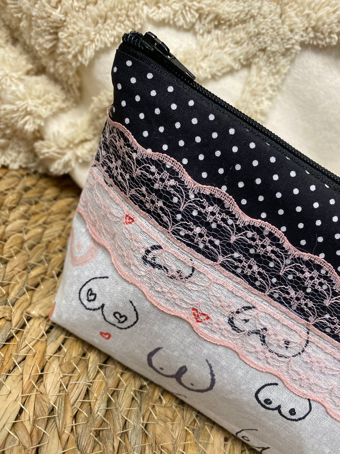 Trousse Virginia - « Boobs » Noire