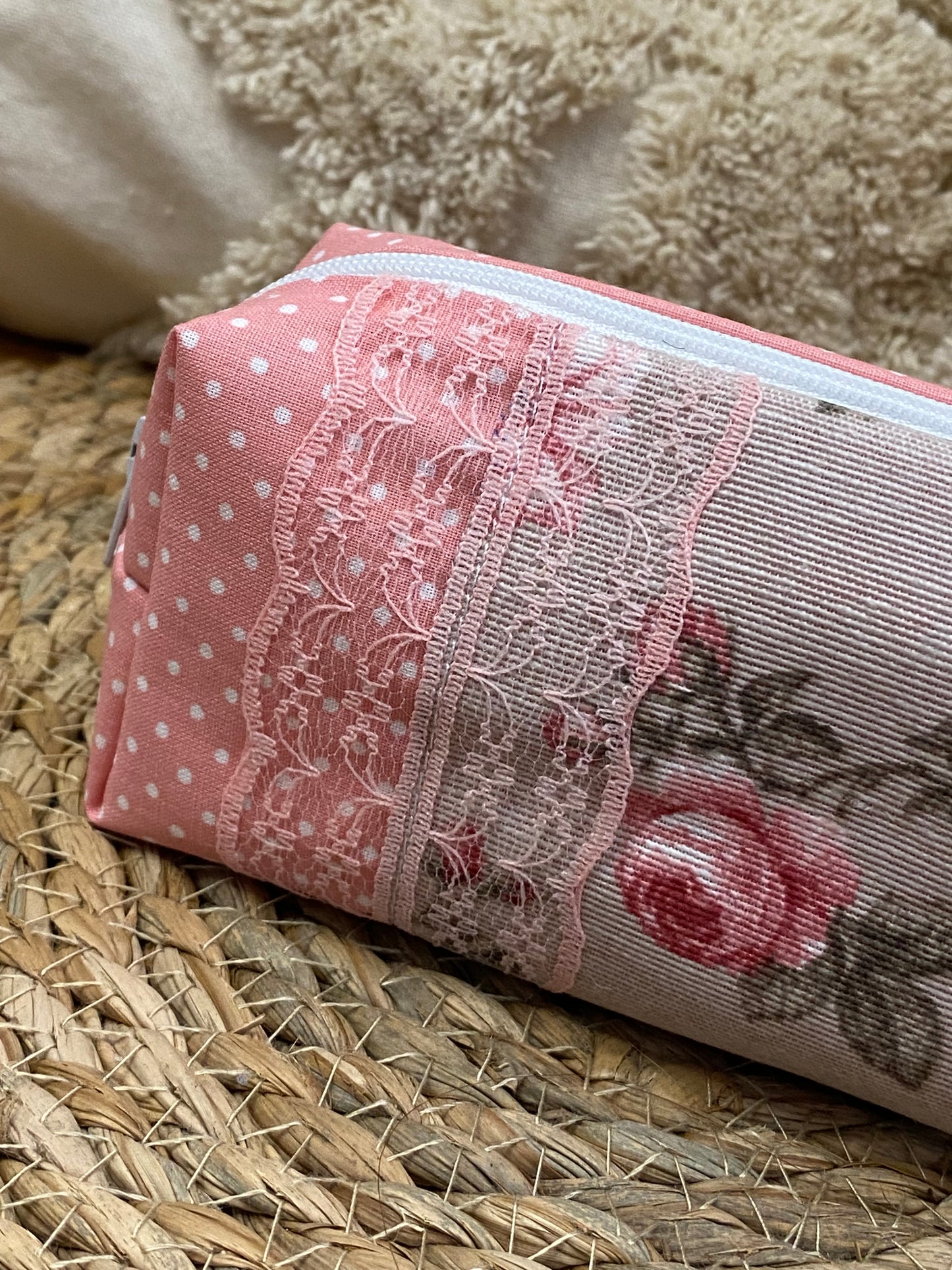Trousse Serena - « Fleurs » Rose