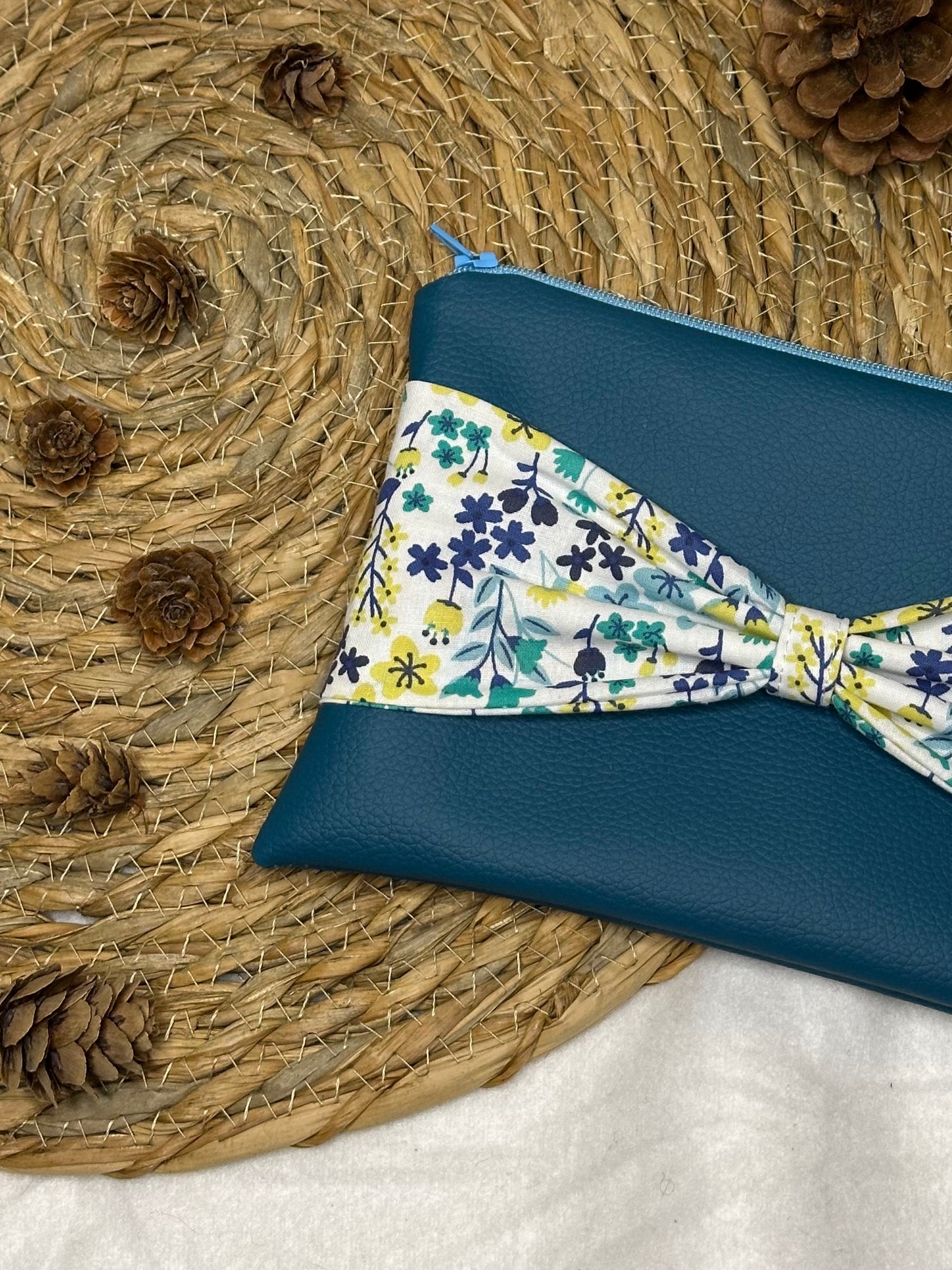 Trousse Anastasia - « Plantes » Bleue