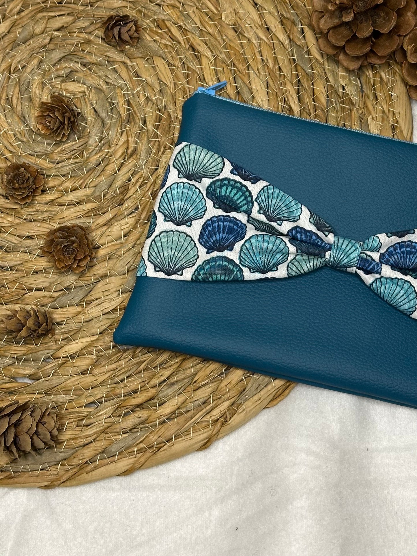 Trousse Anastasia - « Coquillages » Bleue