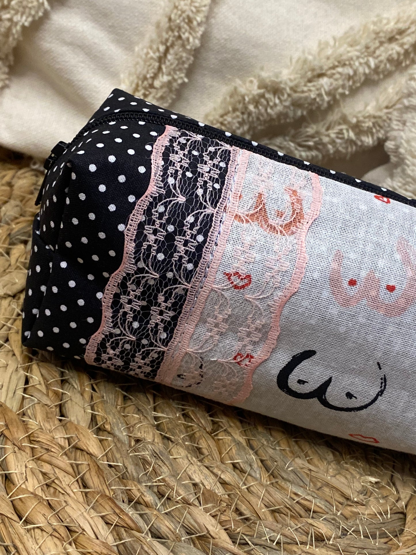 Trousse Serena - « Boobs » Noire