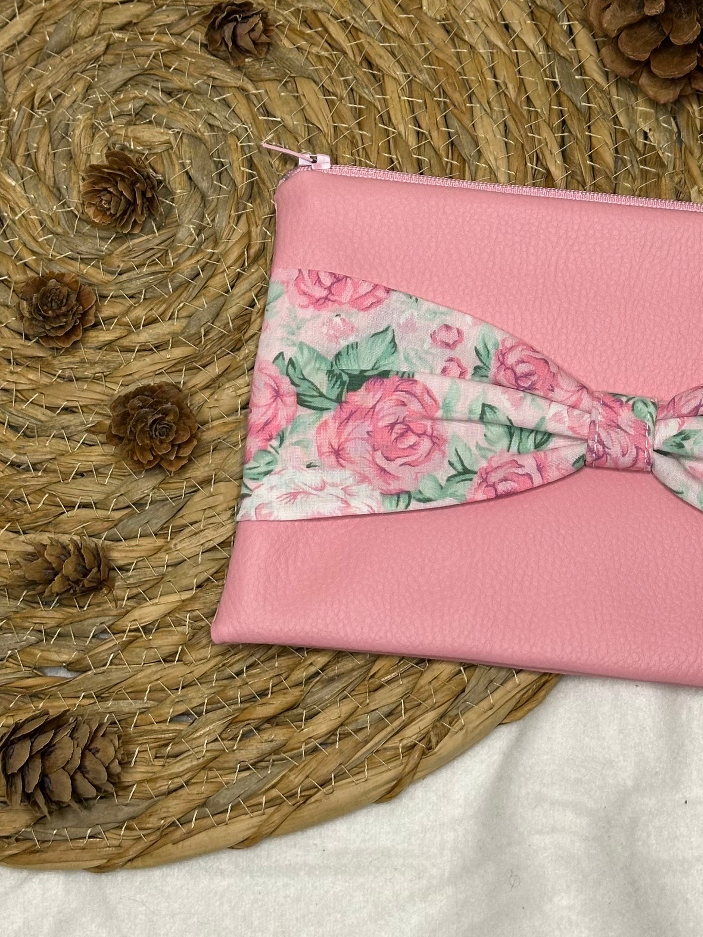 Trousse Anastasia - « Fleurs » Rose