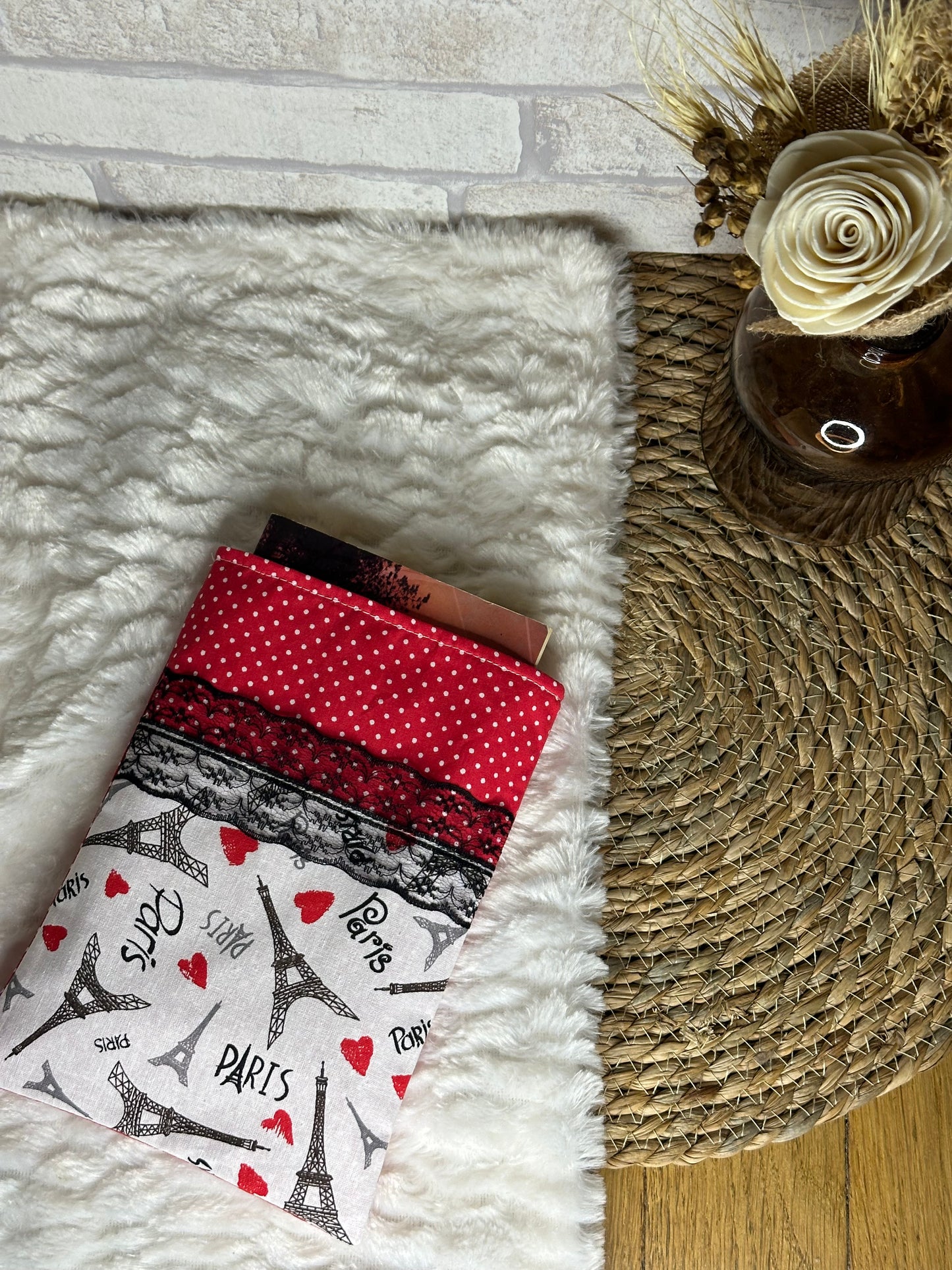 Pochette à livre Adrianna - « Paris » Rouge et Noire