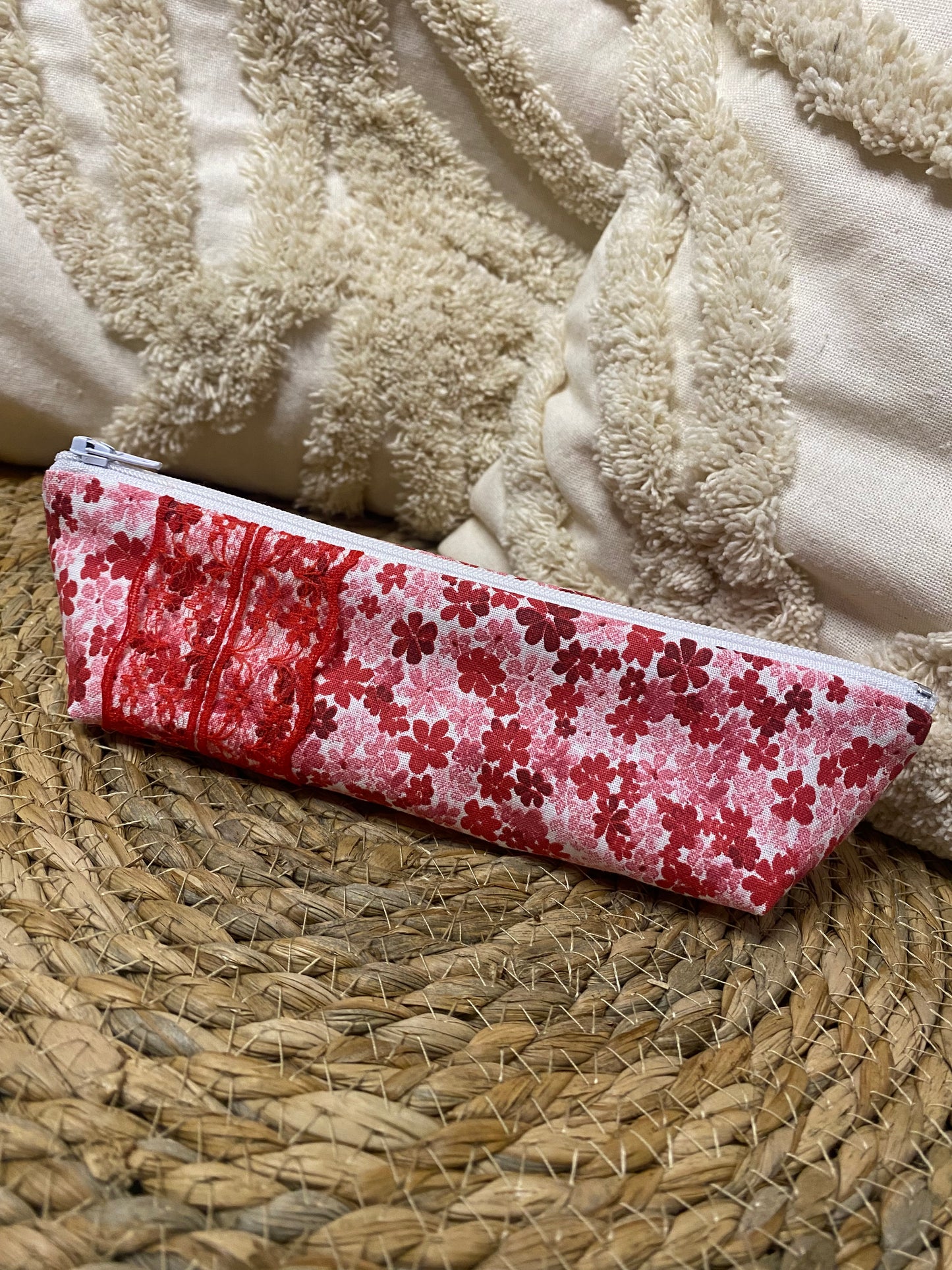 Trousse Olivia - « Fleurs » Rouge et Rose