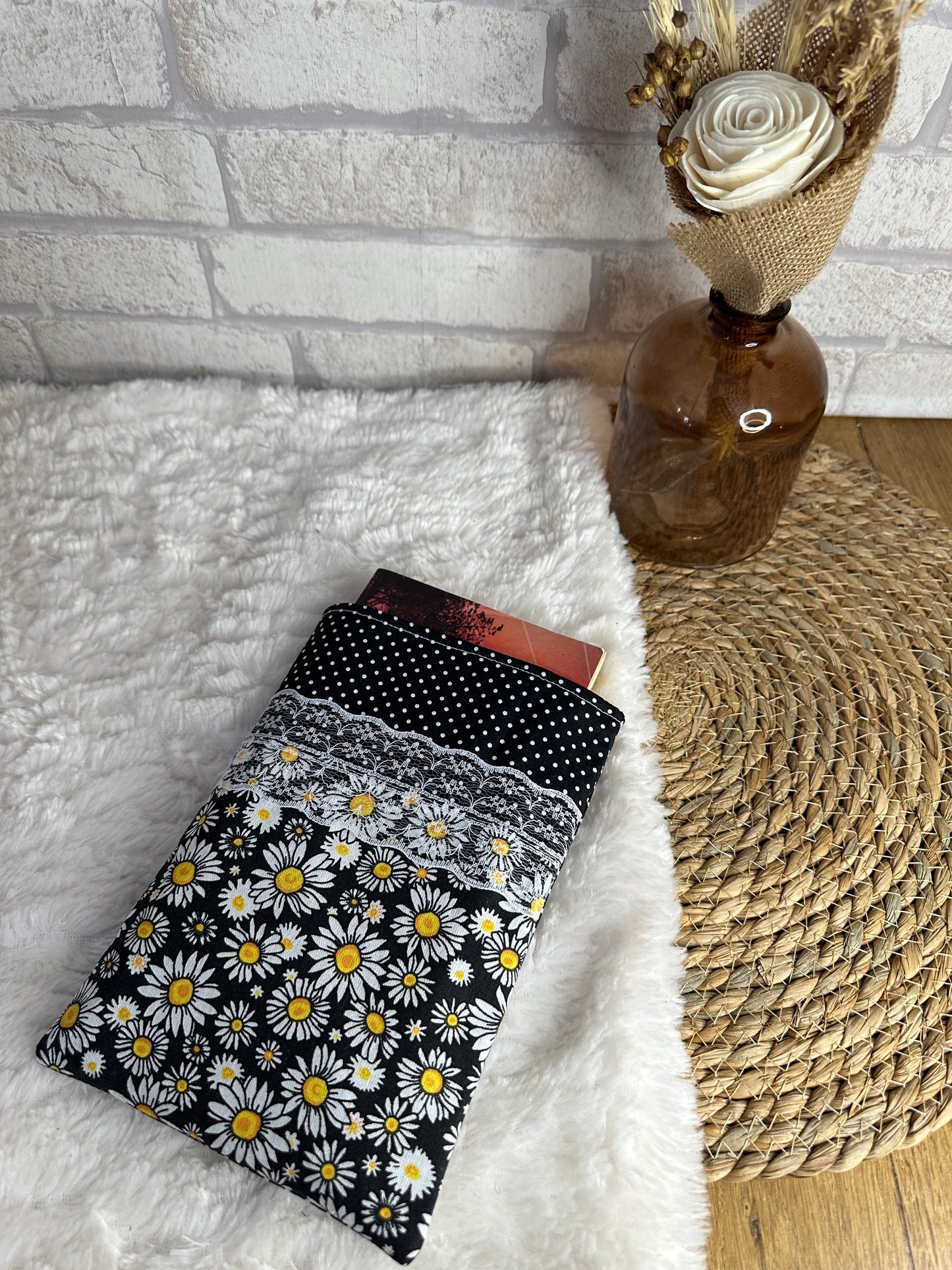 Pochette à livre Adrianna - « Fleurs » Noire et Jaune