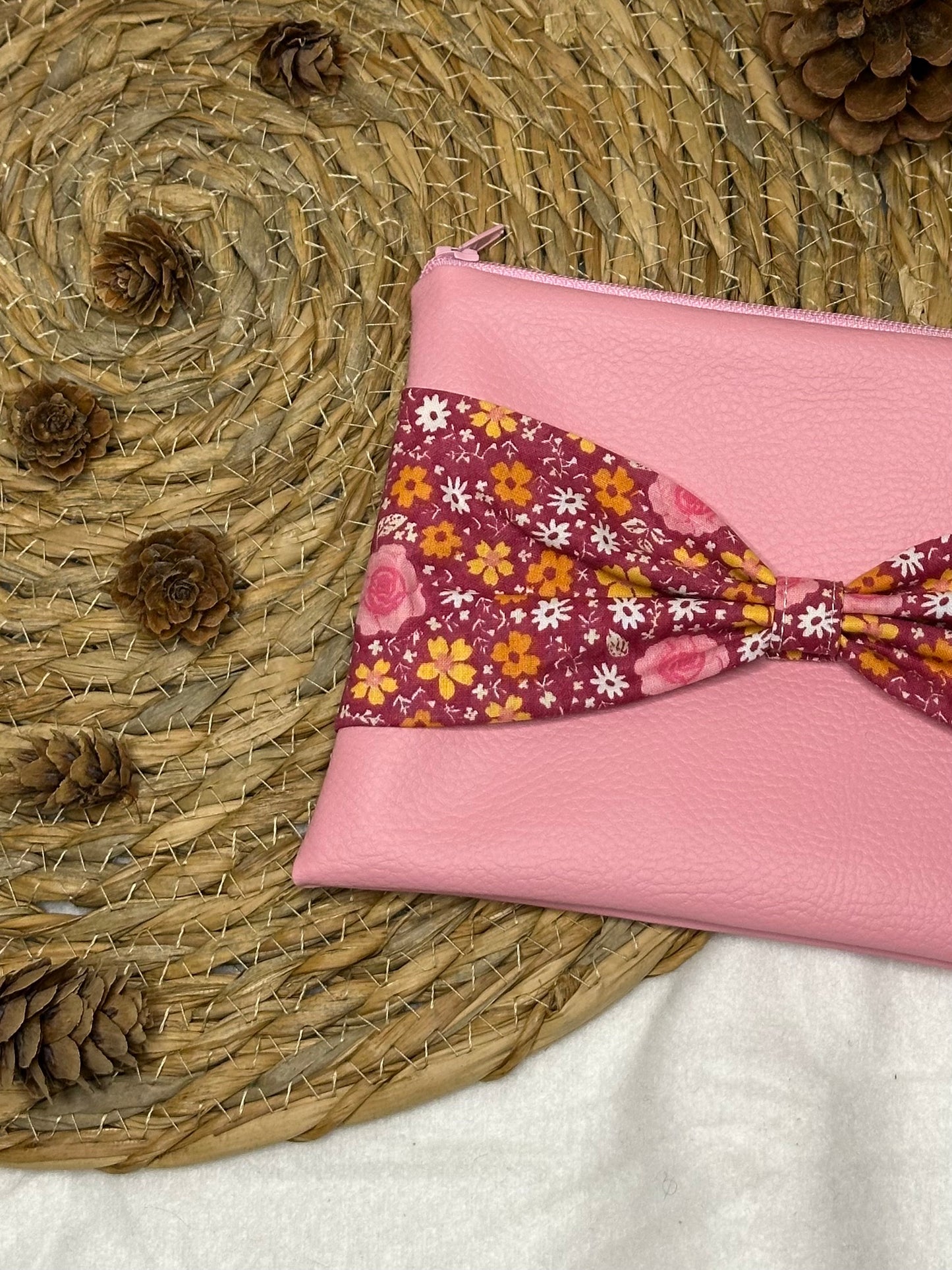 Trousse Anastasia - « Fleurs » Rose