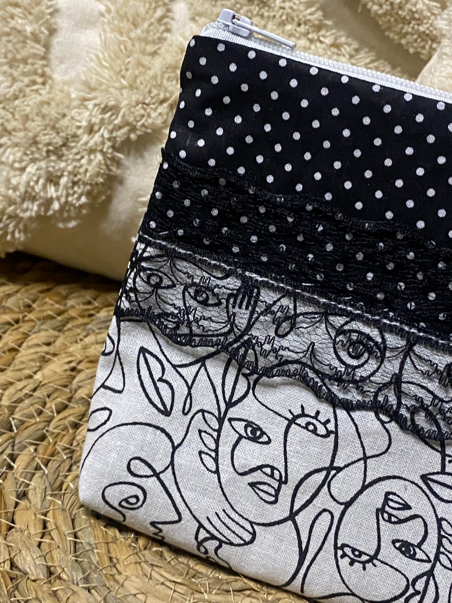 Trousse Ivana - « Graphique » Noire