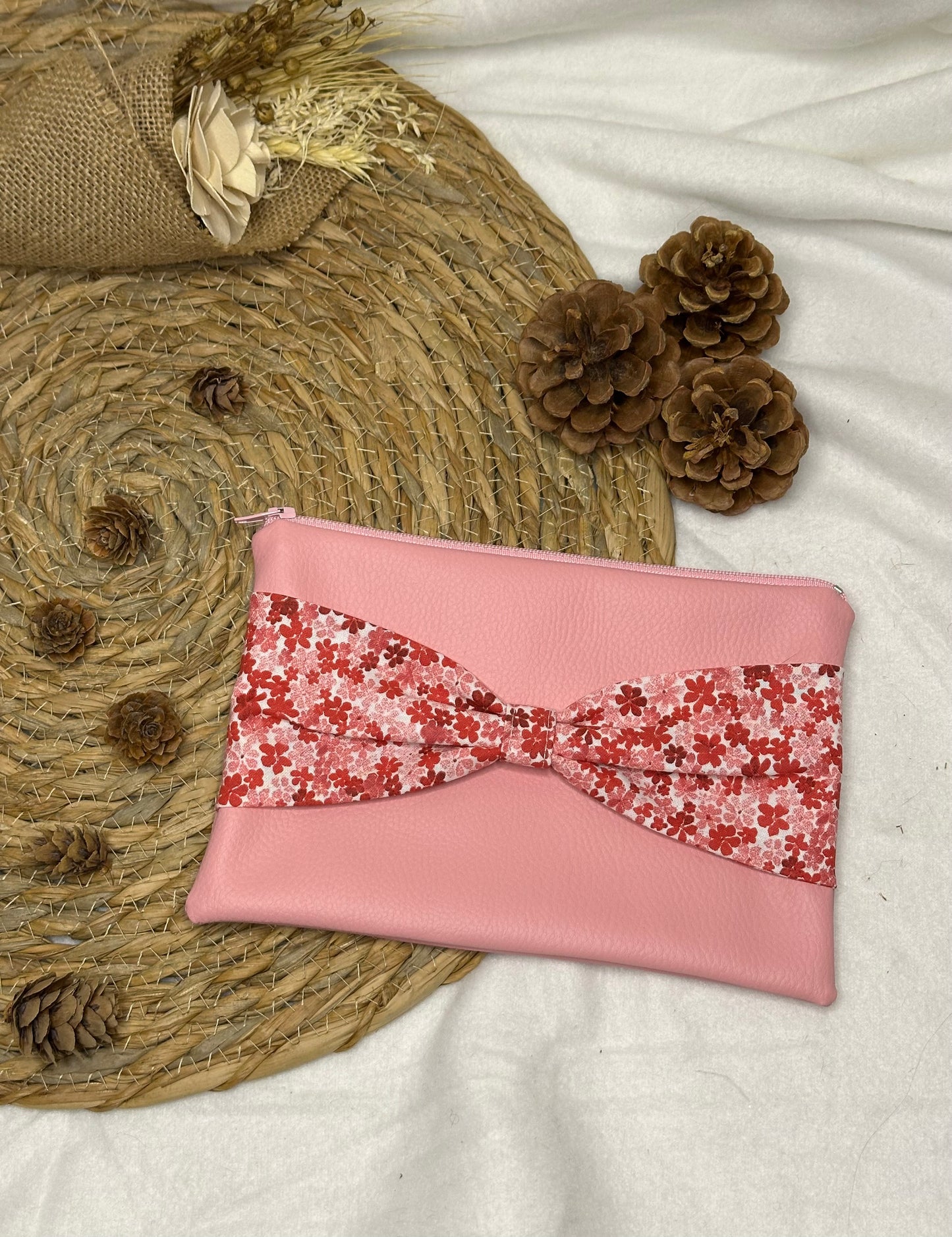 Trousse Anastasia - « Fleurs » Rose