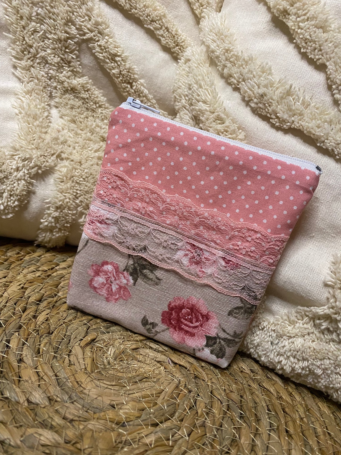 Trousse Ivana - « Fleurs » Rose et Beige