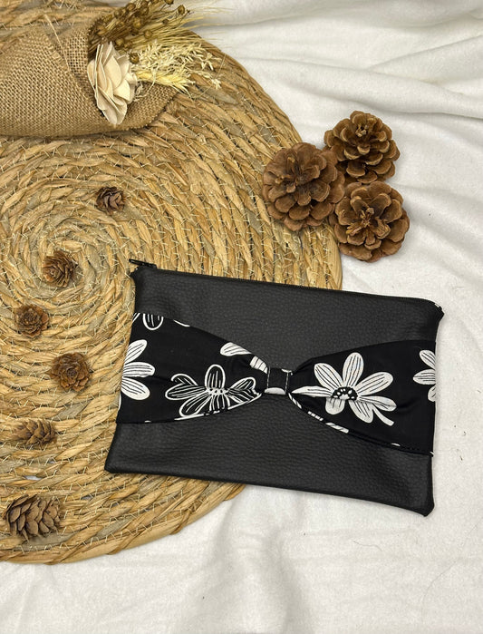 Trousse Anastasia - « Fleurs » Noire