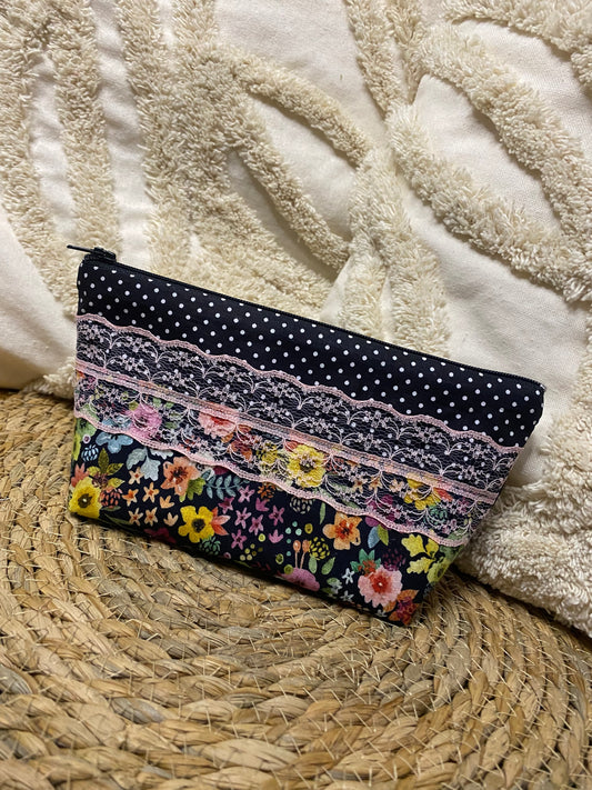 Trousse Virginia - « Fleurs » Noire et Multicolore