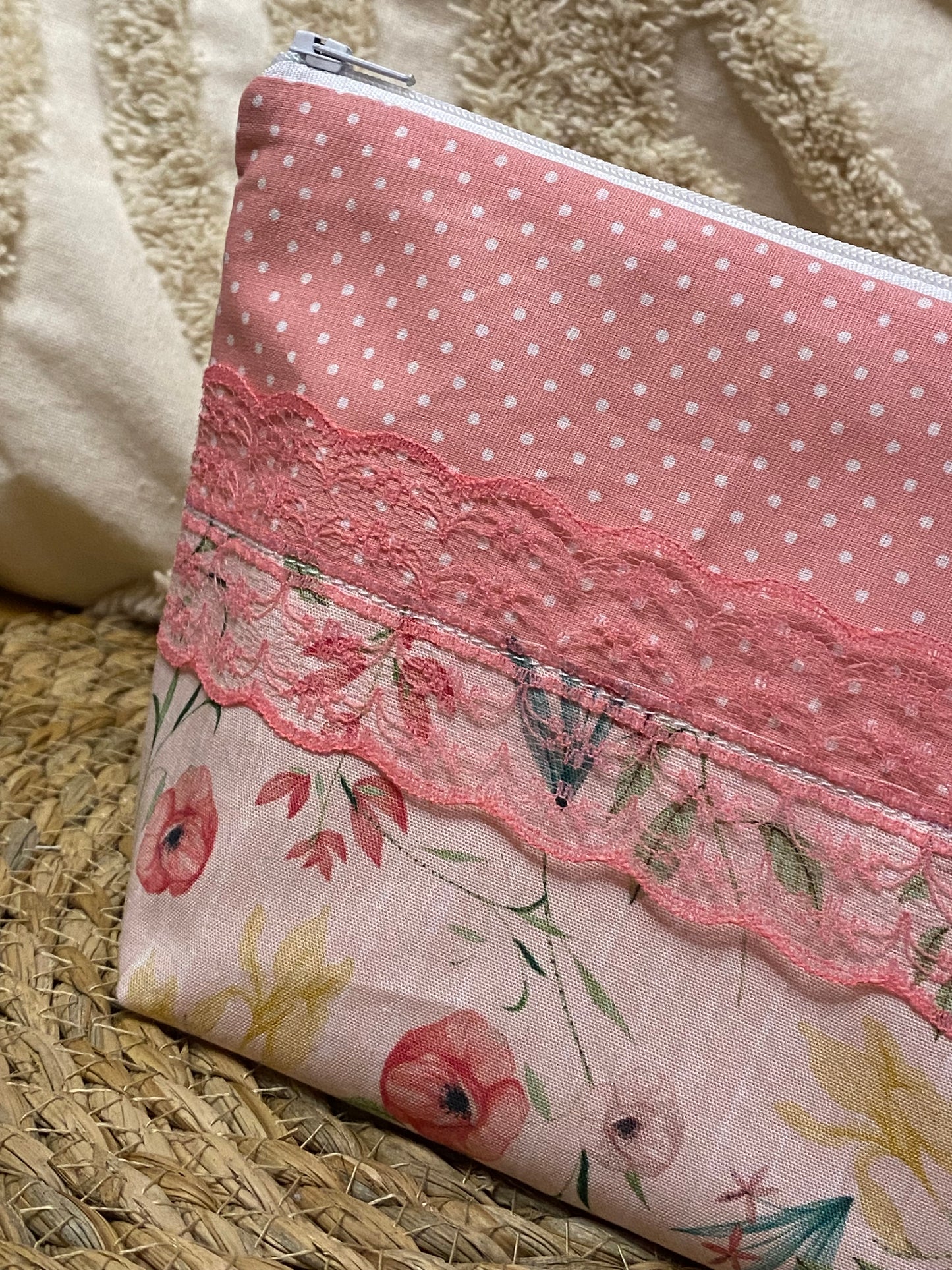 Trousse Amélia - « Fleurs » Rose