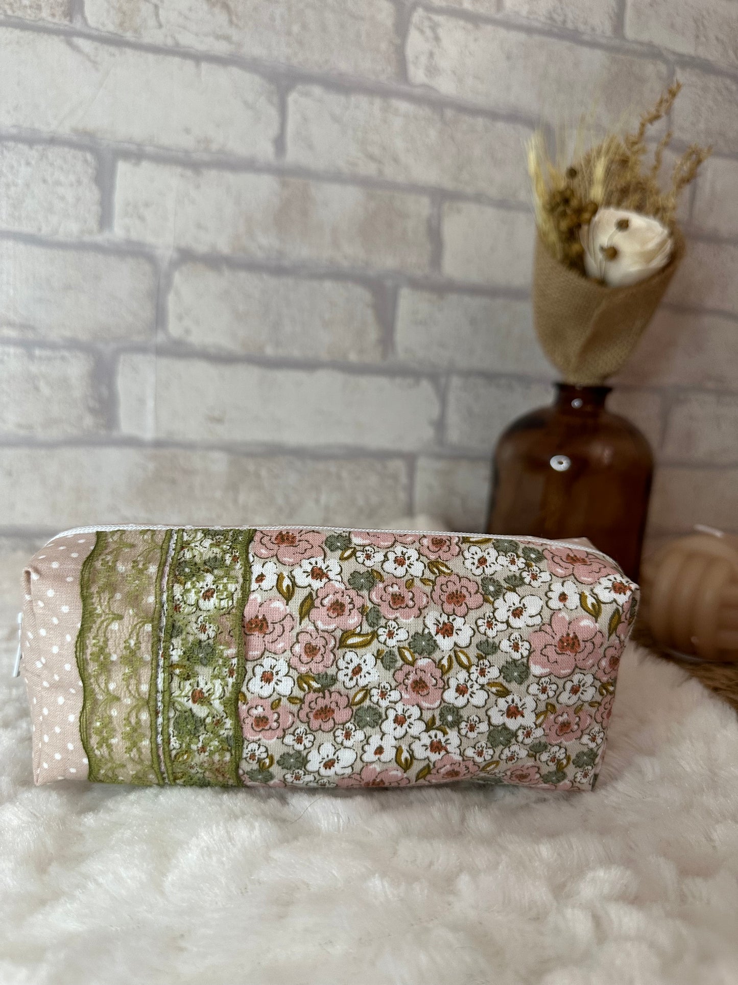 Trousse Serena - « Fleurs » Beige et Rose