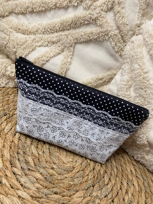 Trousse Virginia - « Fleurs » Noire